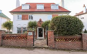 Yardley Manor